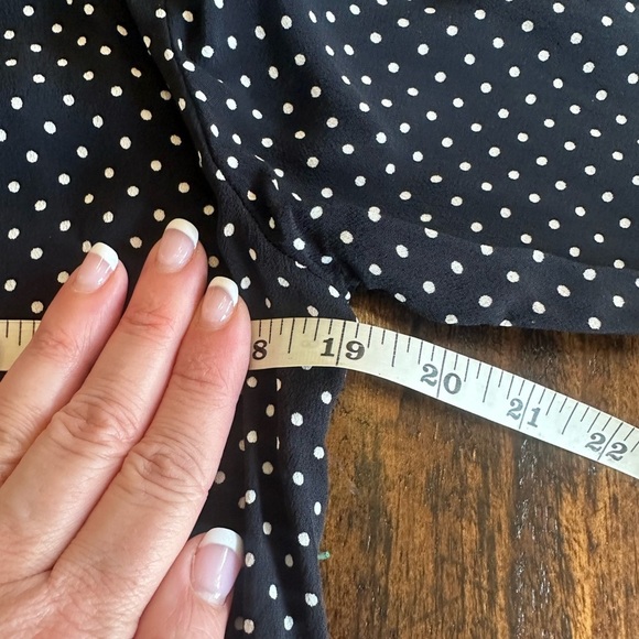 THEORY | Contrast Straight Shirt in Polka Dot Crepe - Picture 11 of 11